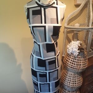Le Chateau Black and Gray Geometric Midi Dress
